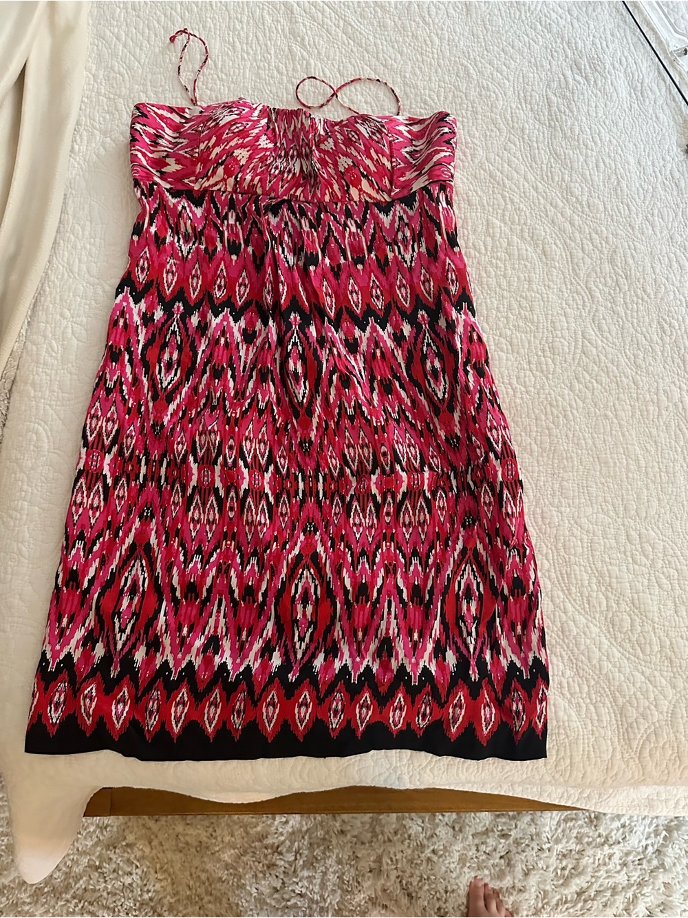 Fun Donna Morgan spaghetti 90s psychedelic cocktail dress
